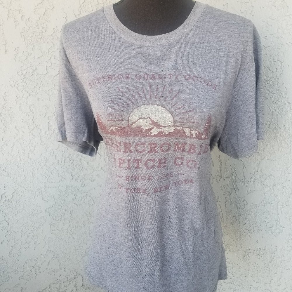 Abercrombie & Fitch Tshirt